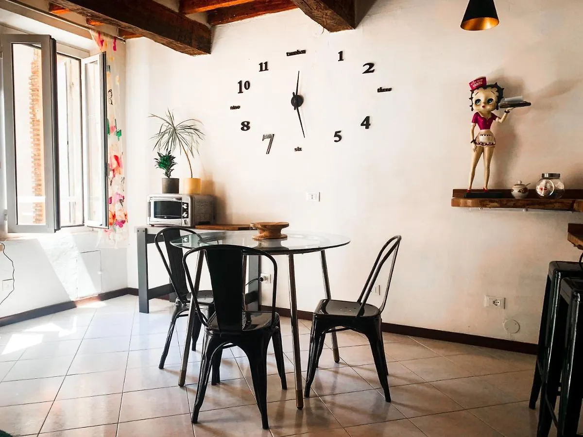 Apartamento Grazioso Bilocale Pieno Centro Módena